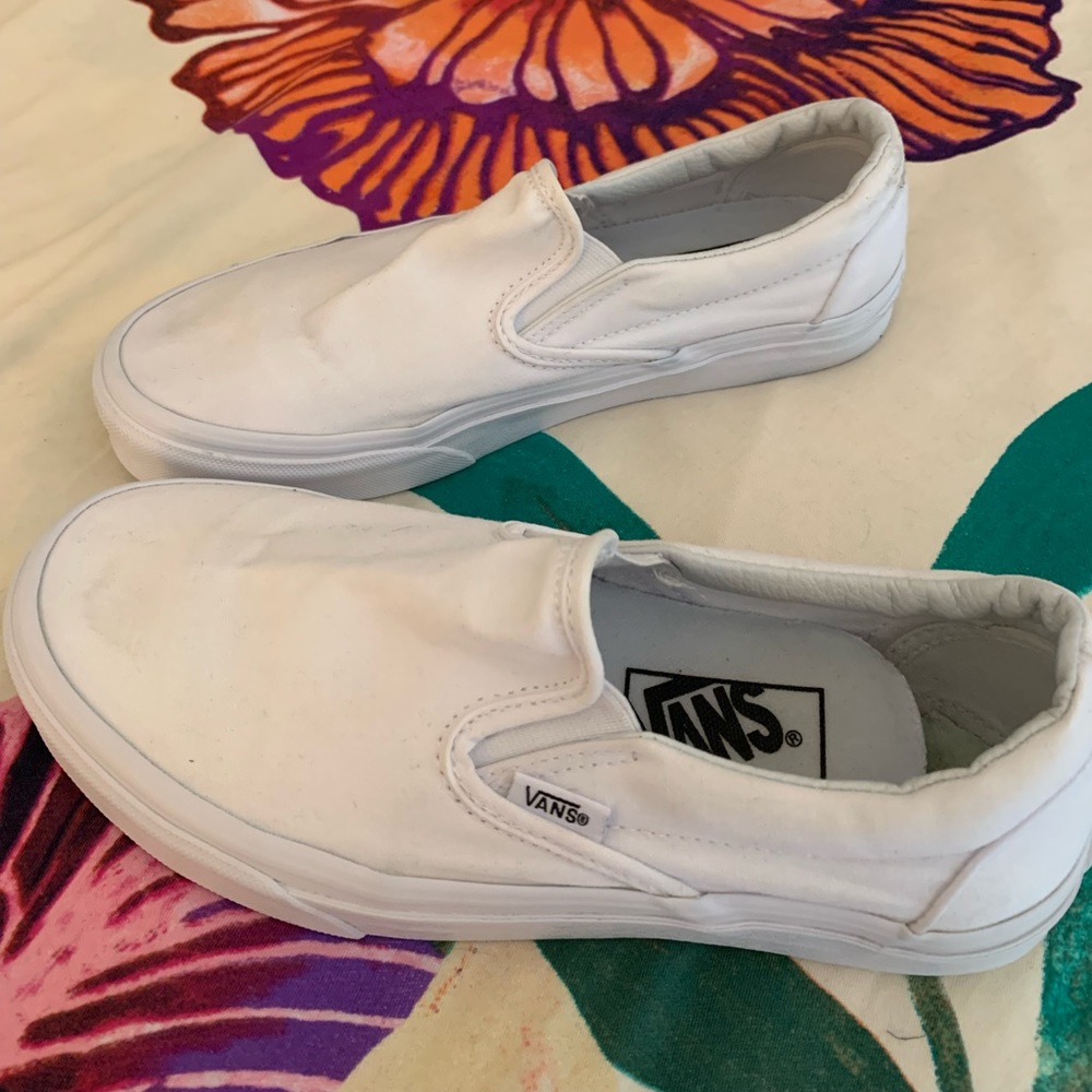 Vans - Picture 2 of 6